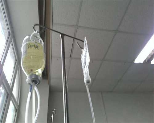 刚出生的广州助孕婴儿能喝水吗